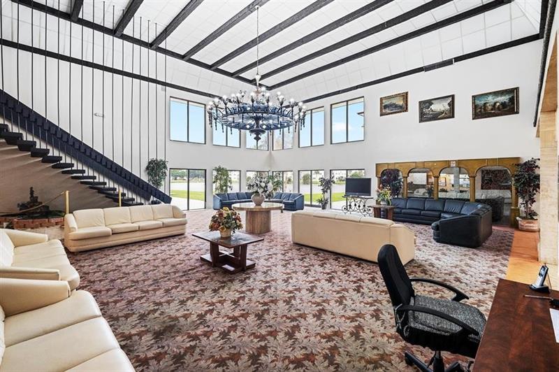 Image 20 of 32 For 4750 22nd Ct  208