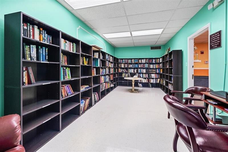 Image 24 of 32 For 4750 22nd Ct  208