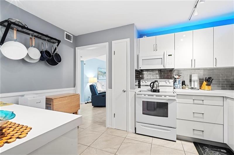 Image 9 of 32 For 4750 22nd Ct  208