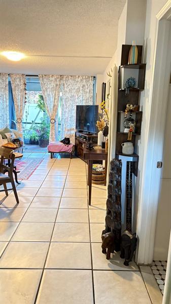 Image 3 of 19 For 118 Royal Park Dr  1f