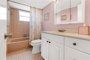 Image 15 of 17 For 121 3rd Avenue  601