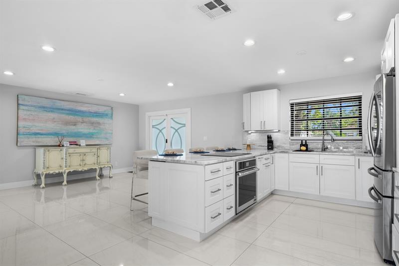 Image 9 of 32 For 5613 Madison St