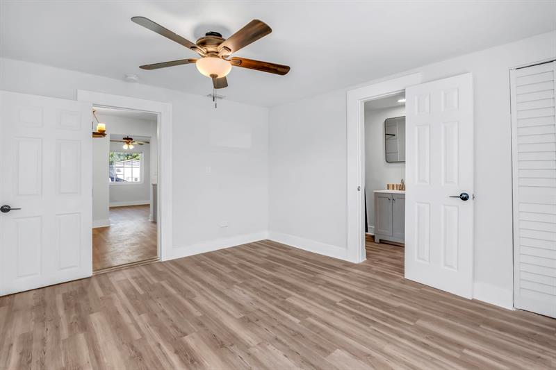 Image 11 of 25 For 2310 11  