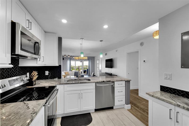 Image 10 of 35 For 1500 Ocean Blvd  1201