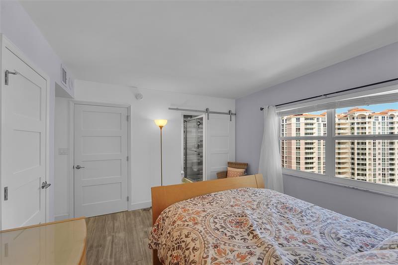 Image 18 of 35 For 1500 Ocean Blvd  1201