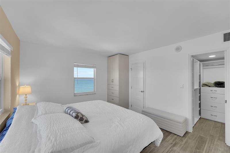 Image 22 of 35 For 1500 Ocean Blvd  1201