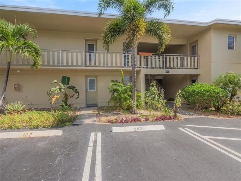 Listing Details for 410 17th Ave  204, Boynton Beach, FL 33435