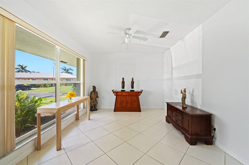 Image 23 of 36 For 1271 18th Ave  1