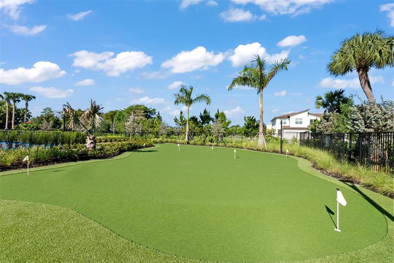 Image 18 of 24 For 23102 Hillshire Rd