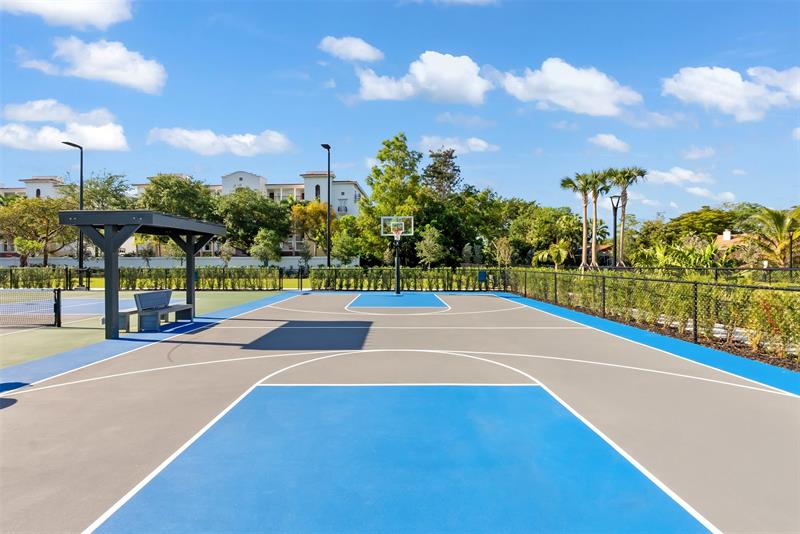 Image 21 of 24 For 23102 Hillshire Rd