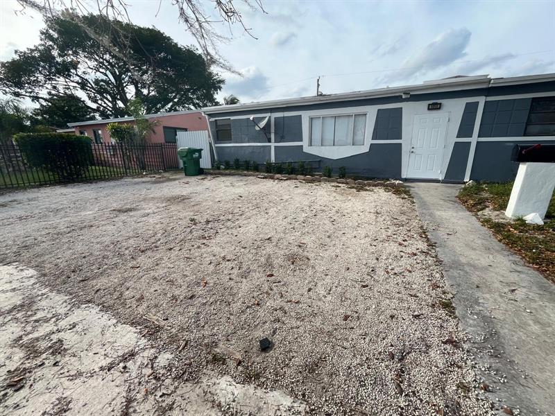 Details for 1011 195th St, Miami Gardens, FL 33169