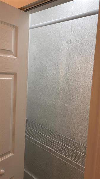 Image 19 of 72 For 1011 195th St