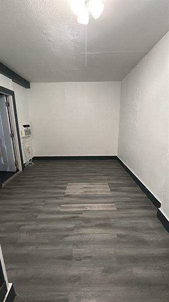 Image 34 of 72 For 1011 195th St