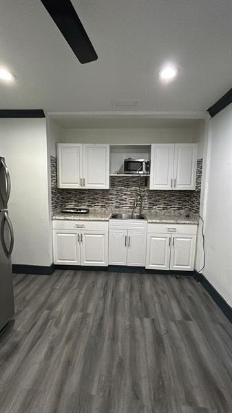 Image 43 of 72 For 1011 195th St