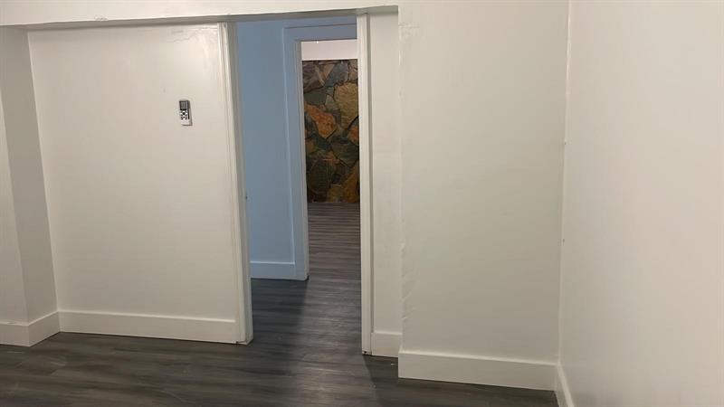 Image 63 of 72 For 1011 195th St