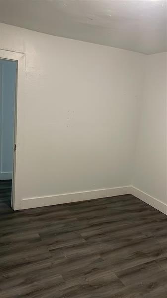 Image 65 of 72 For 1011 195th St