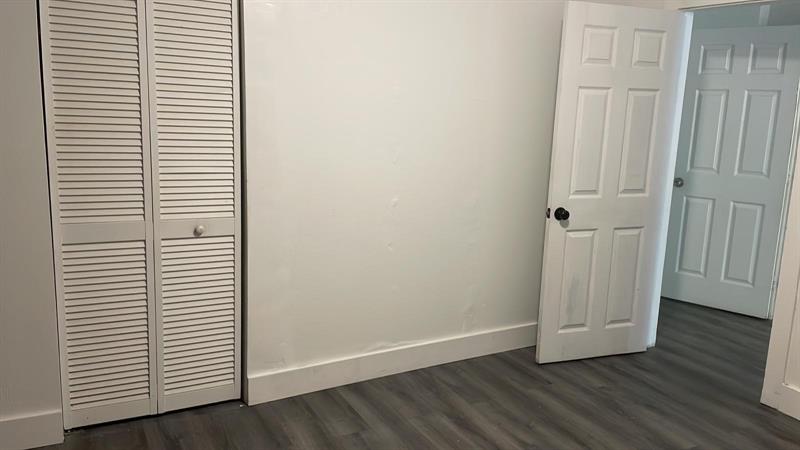 Image 67 of 72 For 1011 195th St