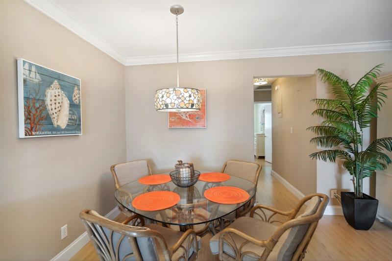 Image 15 of 31 For 2864 33rd Ct  202