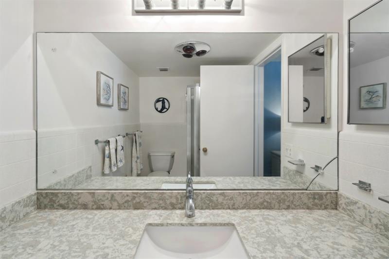 Image 25 of 31 For 2864 33rd Ct  202