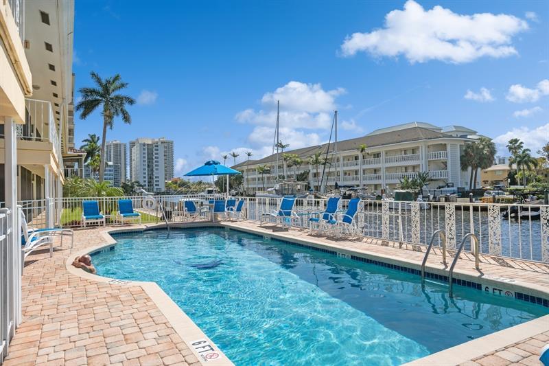 Image 28 of 31 For 2864 33rd Ct  202