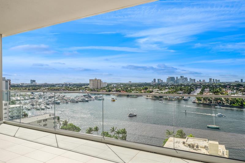 Image 16 of 28 For 153 Seebreeze Blvd  1003-s