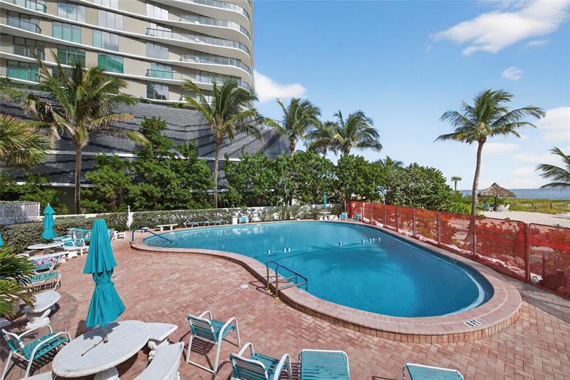 Image 29 of 58 For 710 Ocean Blvd  312