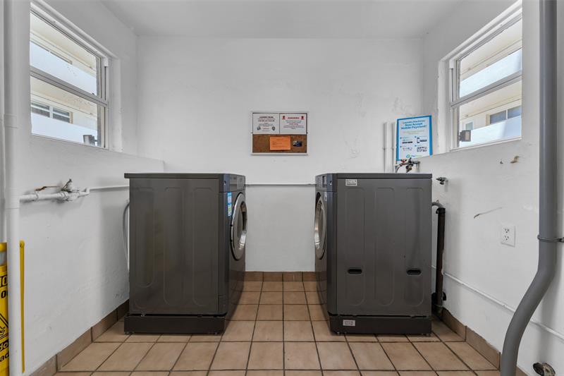 Image 50 of 58 For 710 Ocean Blvd  312