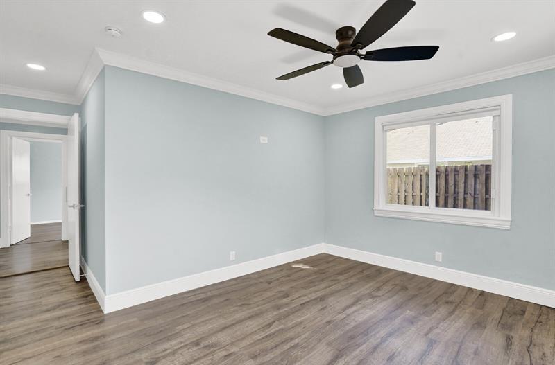 Image 17 of 26 For 10548 Boca Entrada Blvd