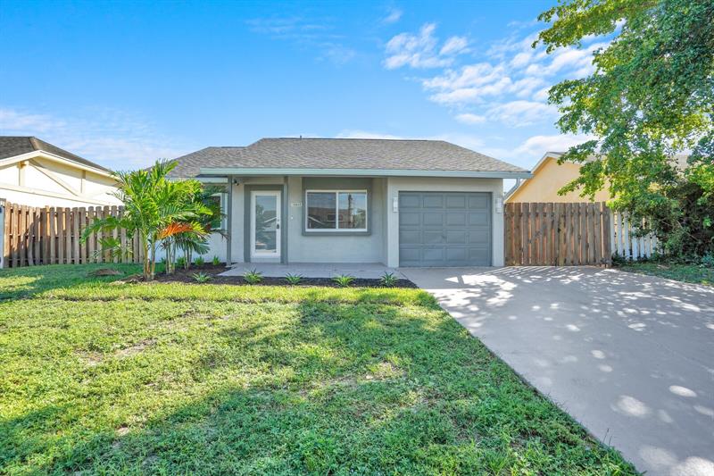 Image 3 of 26 For 10548 Boca Entrada Blvd