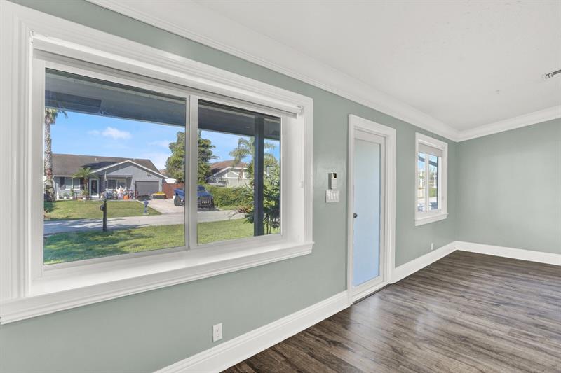 Image 5 of 26 For 10548 Boca Entrada Blvd