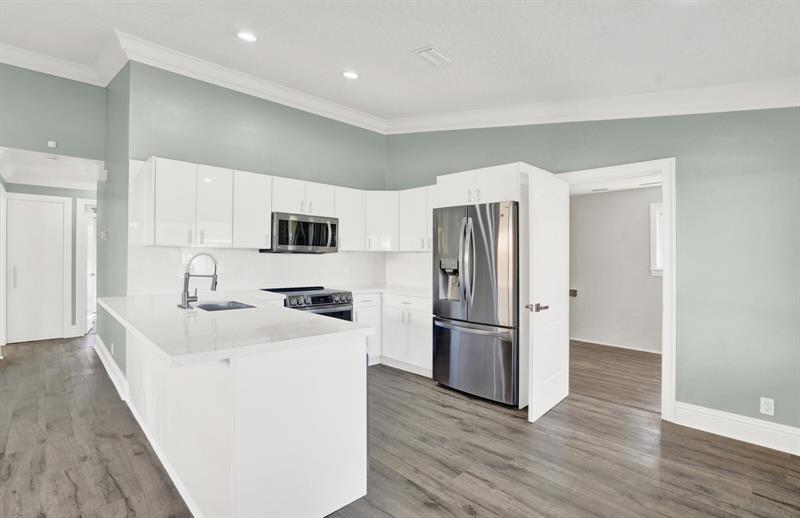 Image 7 of 26 For 10548 Boca Entrada Blvd