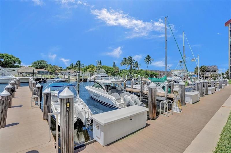 Image 26 of 31 For 2731 14th Street Cswy  232