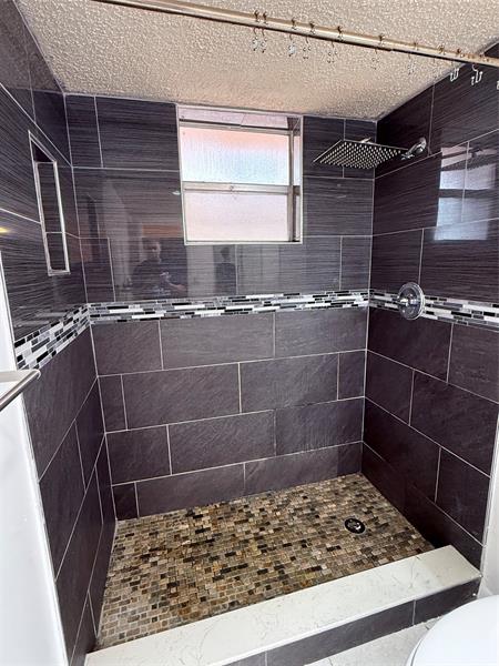 Image 11 of 14 For 410 68th Ave  420