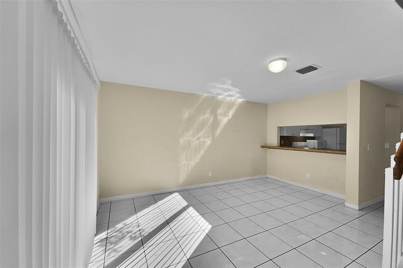 Image 11 of 29 For 9088 40th St