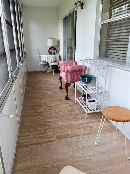 Image 9 of 22 For 69 Harwood H  69