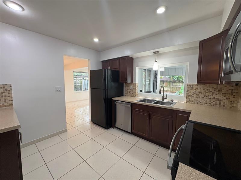 Image 7 of 18 For 8130 13th St