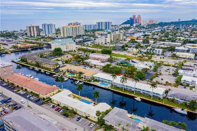 Image 27 of 38 For 2840 33rd Ct 2