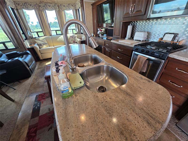 Image 10 of 38 For 5274 67th Ave