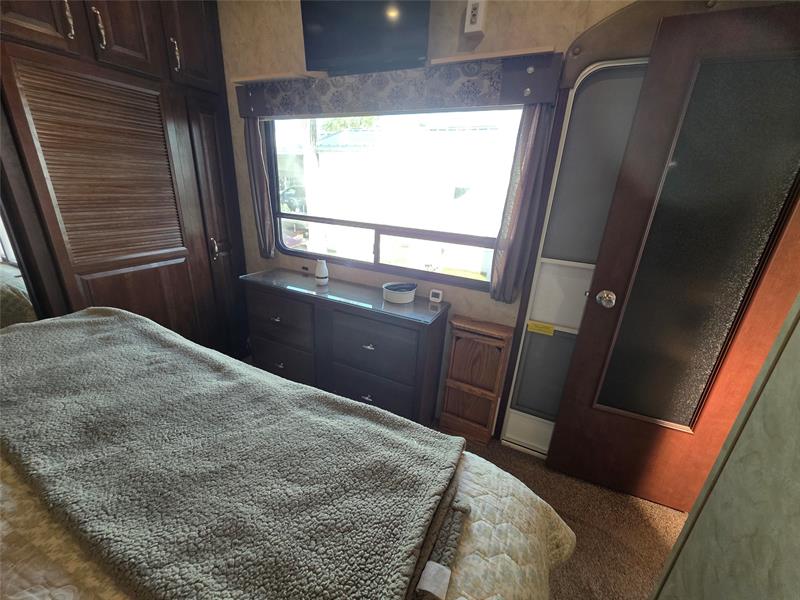 Image 22 of 38 For 5274 67th Ave