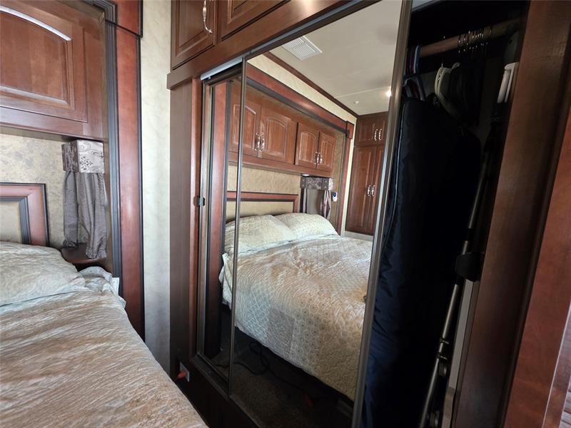 Image 24 of 38 For 5274 67th Ave