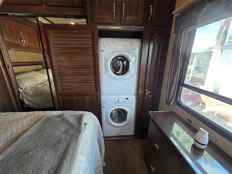 Image 25 of 38 For 5274 67th Ave