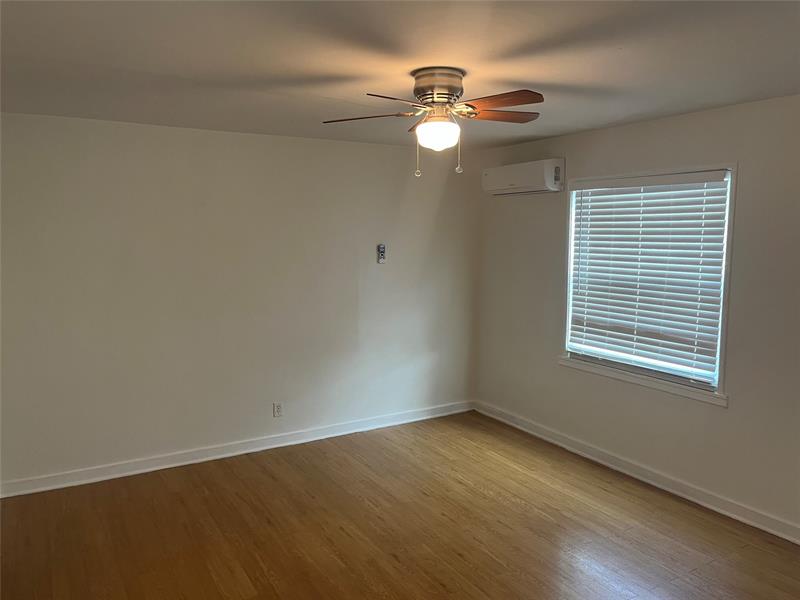 Image 4 of 8 For 301 Ocean Blvd  3