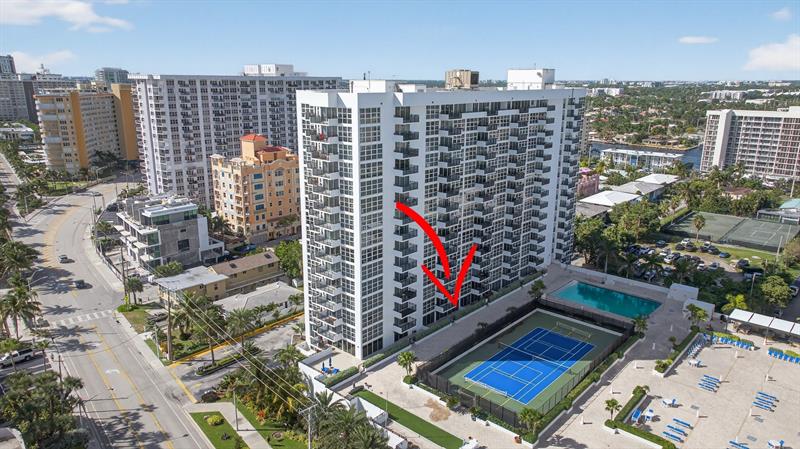 Image 38 of 44 For 525 Ocean Blvd  422