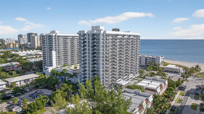 Image 40 of 44 For 525 Ocean Blvd  422