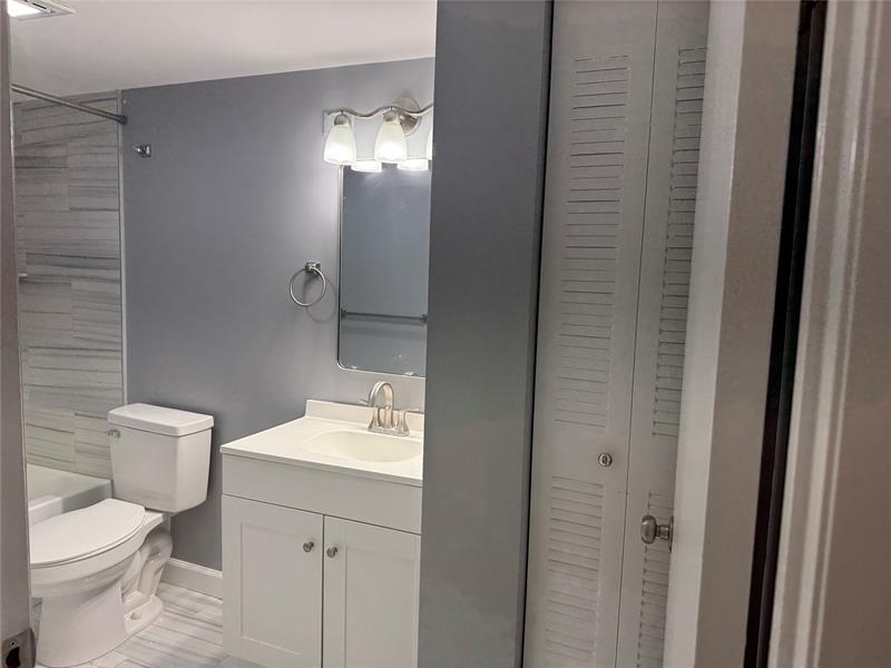 Image 7 of 21 For 7630 Westwood Dr 316