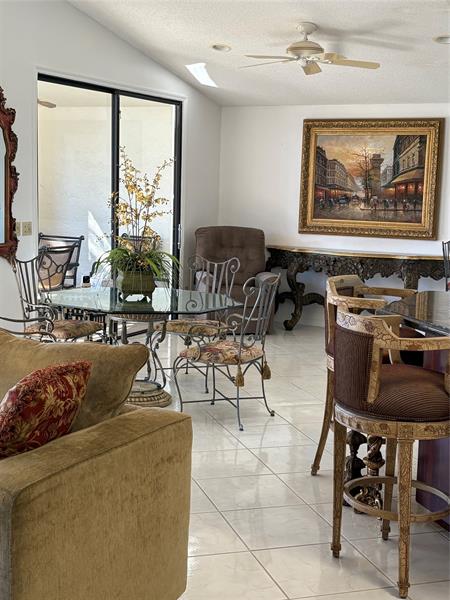 Image 4 of 13 For 7744 Dundee Ln