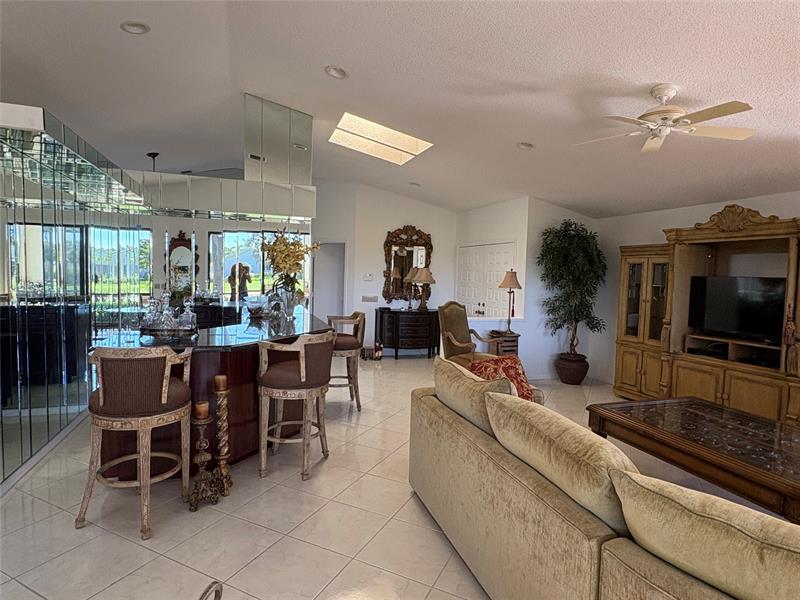 Image 5 of 13 For 7744 Dundee Ln