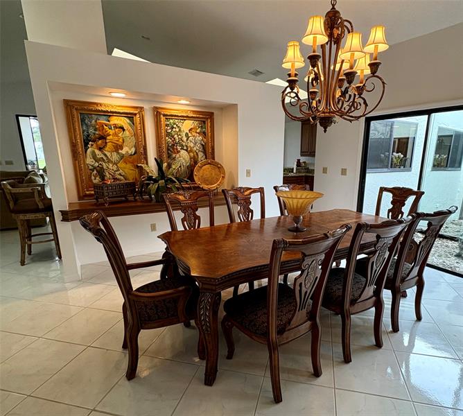 Image 8 of 13 For 7744 Dundee Ln