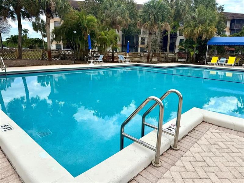 Image 3 of 5 For 5530 44th St