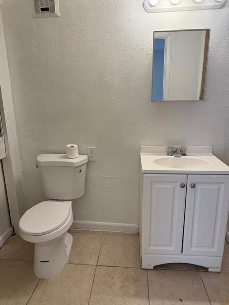 Image 10 of 12 For 1 Crossing Circle  C